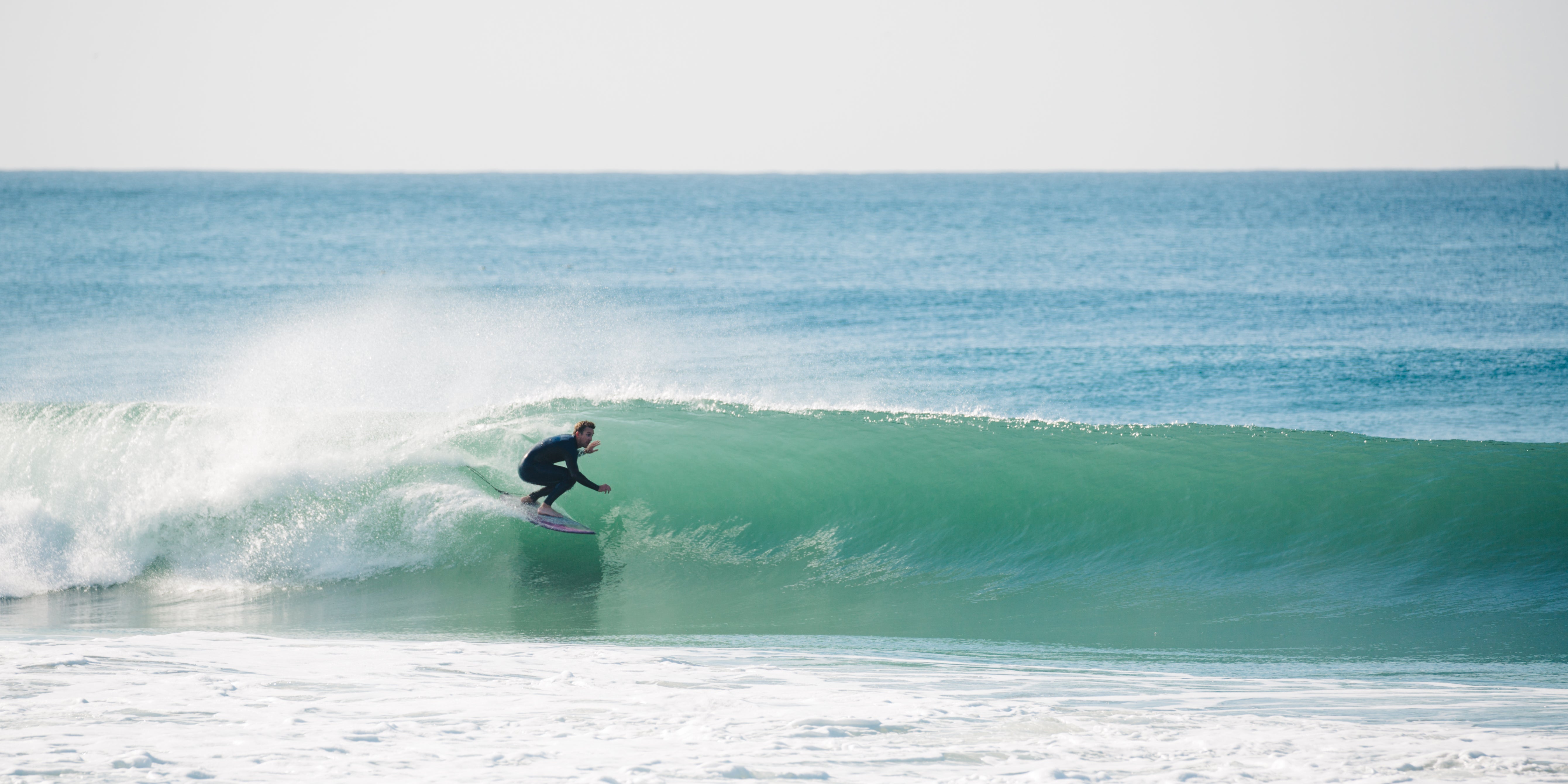 Vecteezy man surfing on clear wave 1237768
