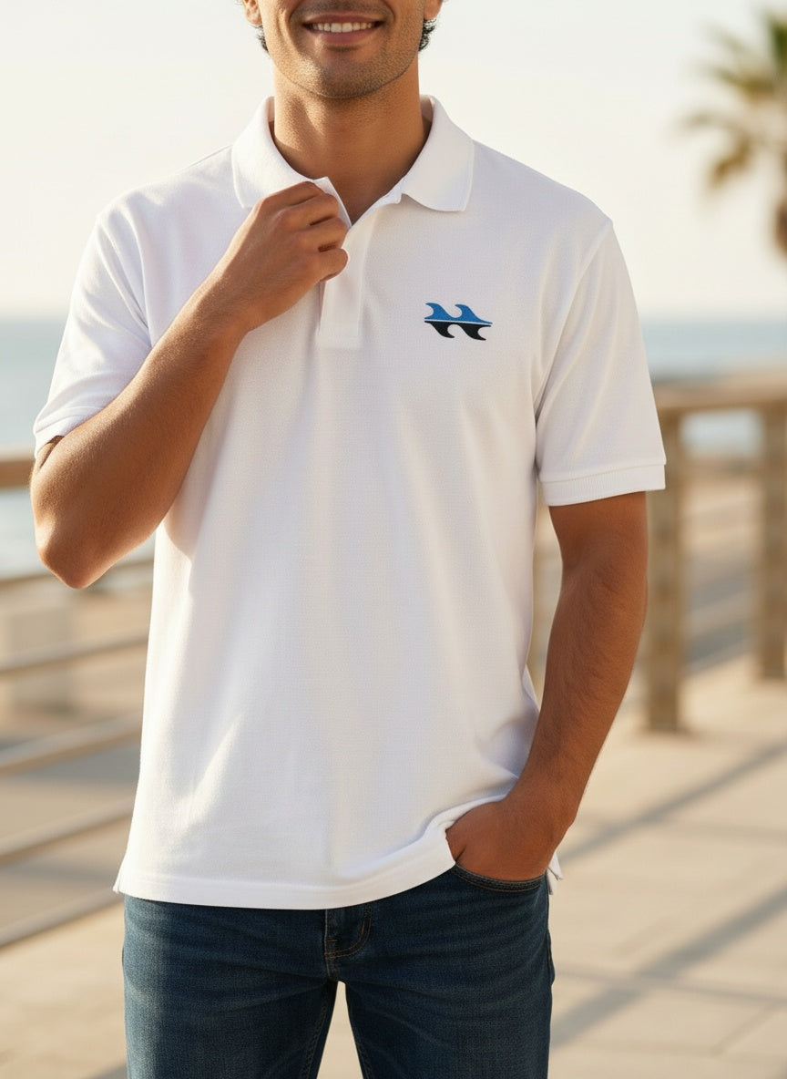 Bōdie Logo embroidered polo shirt. White.
